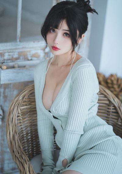 日韩美女丰满裸体_剧情片高清完整版
