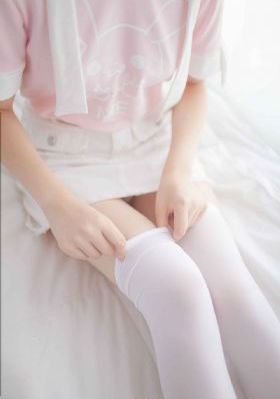 欧美人妻巨乳古典自拍_在线视频免费观看