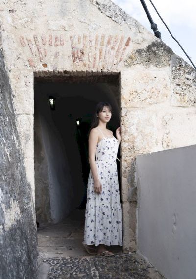 成人大胸视频艳妇转世_最近手机在线观看